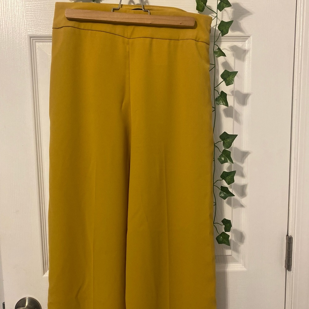 Express cropped culottes high rise mustard color pants